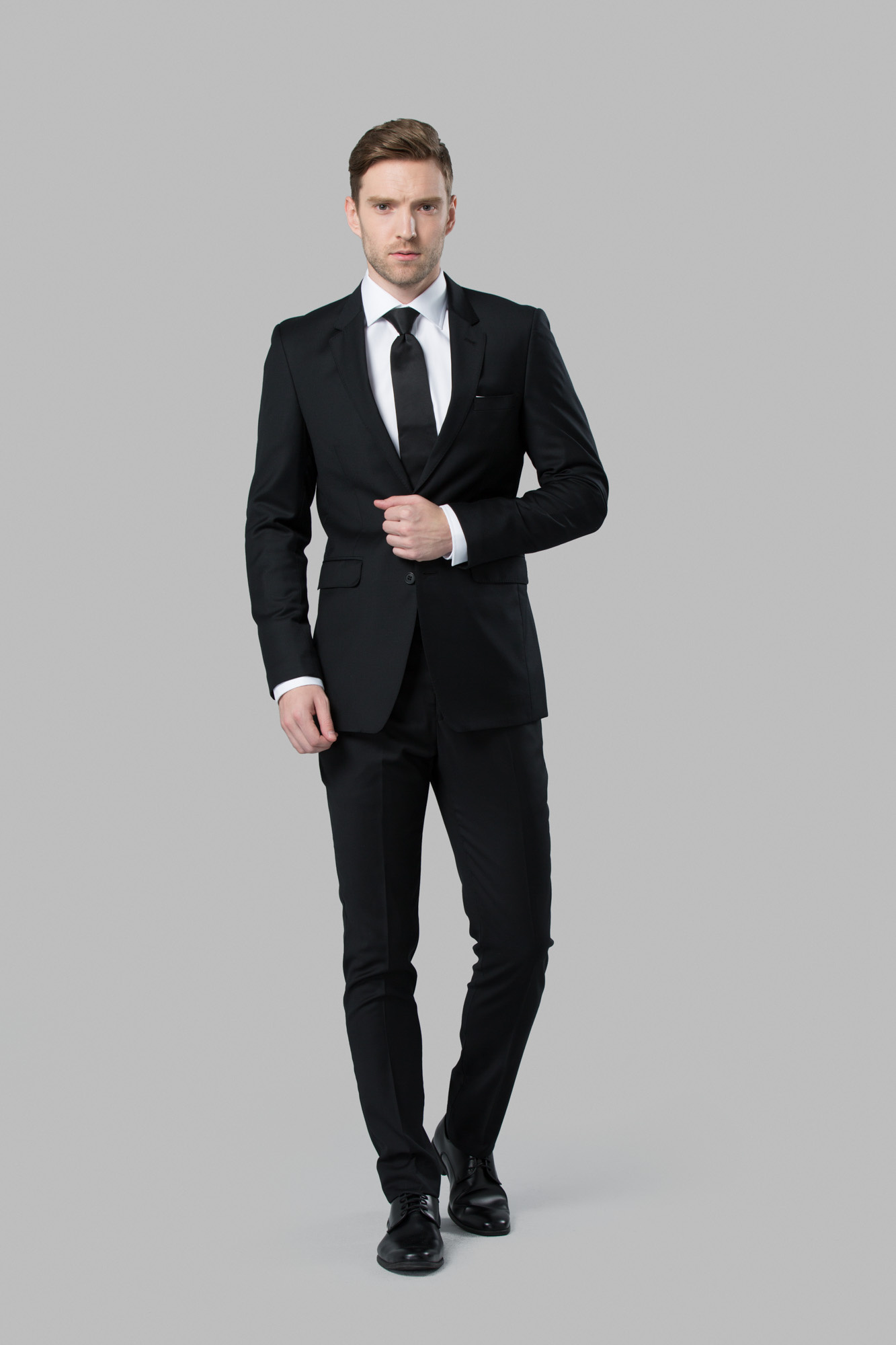 Full black deals suit for man